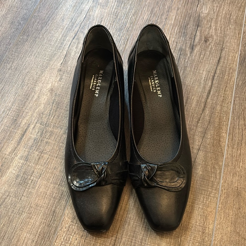 Mark & Lemp Classics Women’s Pump‎ Size 9.5 in black